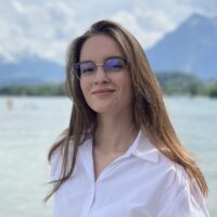 Поліна Калініна